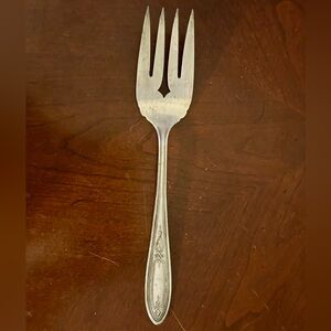 Antique 1928 Oneida Peerless Silver Plate Cold Meat/Serving Fork Lorain Pattern